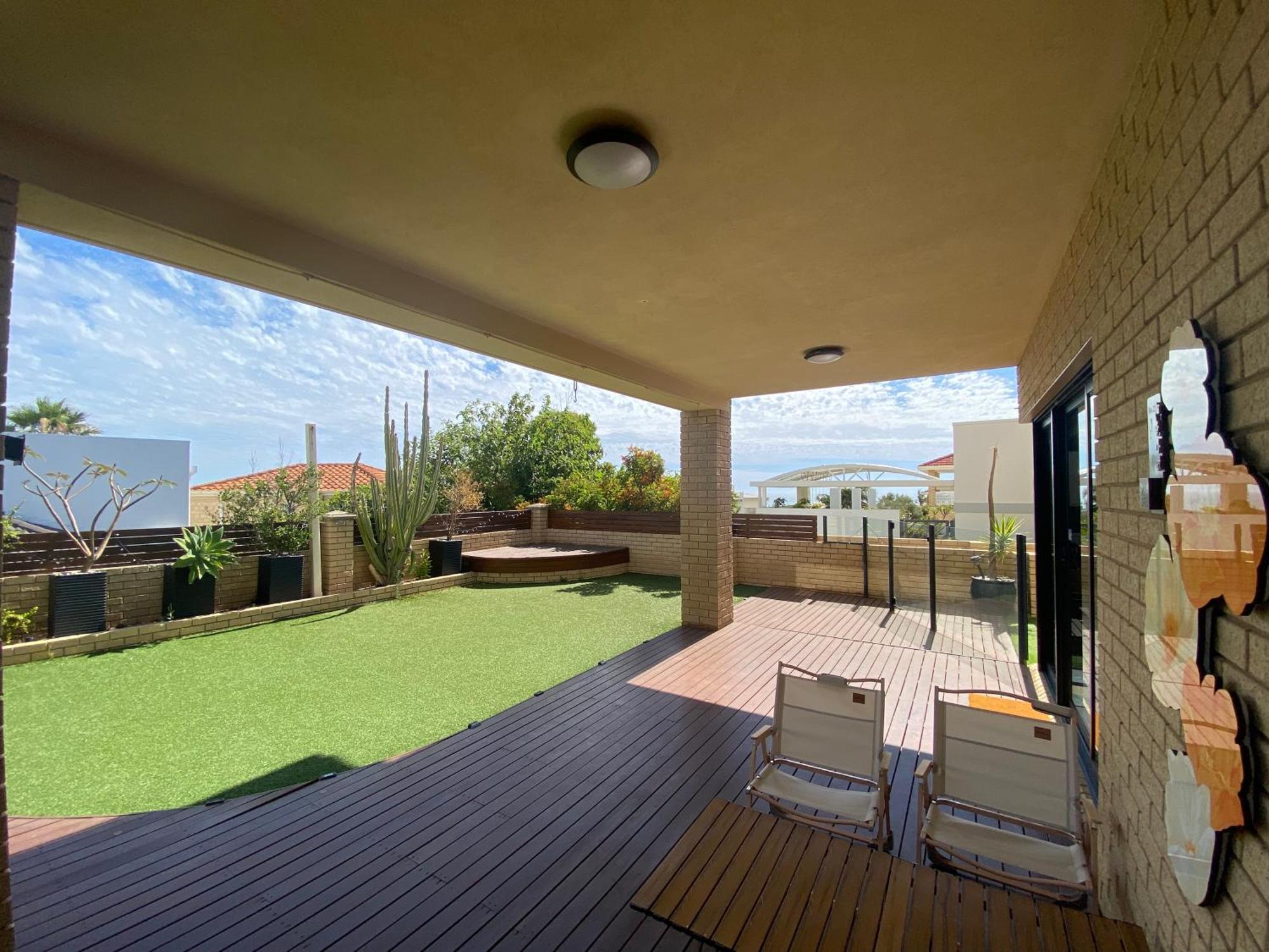 Apartamento Sunny Ocean View Retreat Perth Exterior foto